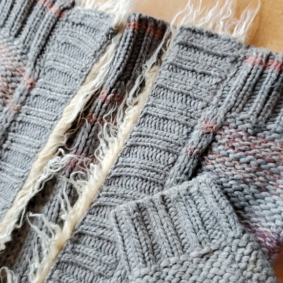 Free People Sweater - Picture 11 of 11